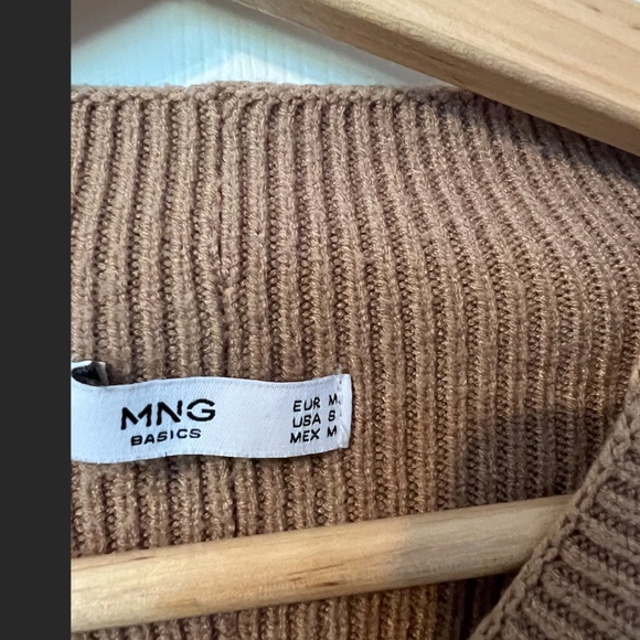 Mango Camel Sweater Size Small - Picture 3 of 3